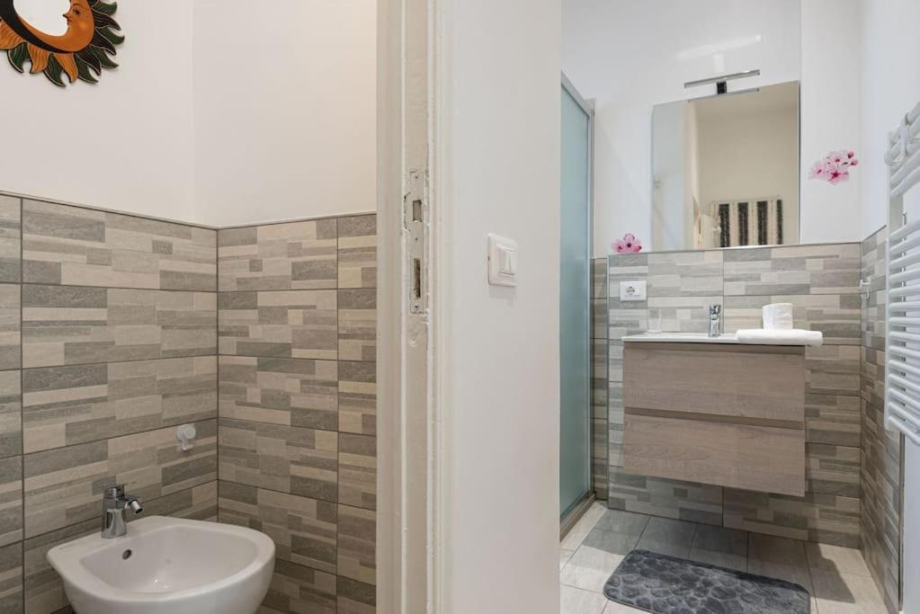 Unyca - Santa Croce Cozy Apartment Флоренция Экстерьер фото